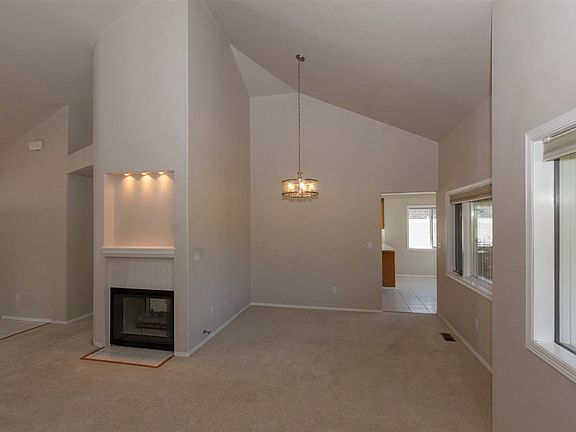 2nd image of 2718 S Early Dawn Ln