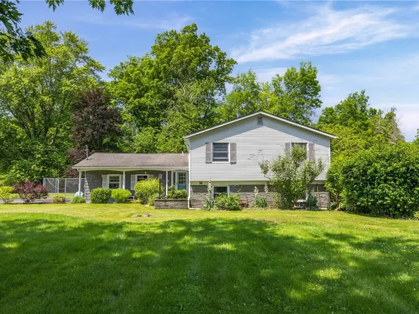 43 Hill Rd, Hilton, NY 14468