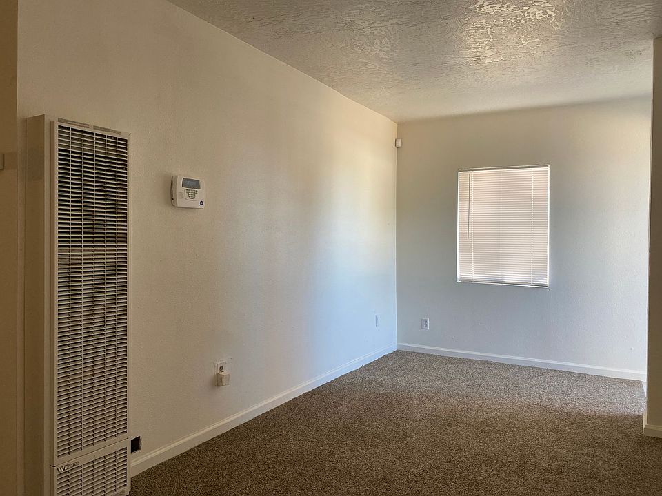 686 561 Valley Ave Barstow CA Zillow