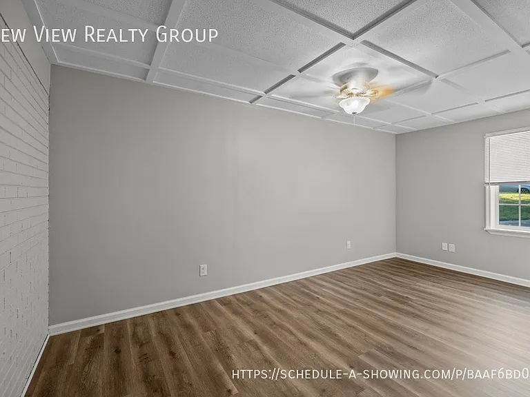 4800 Maplecrest Dr — Photo 13