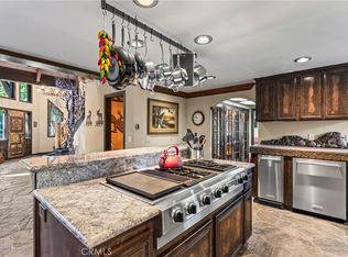 942 Lake Edge Way, Lake Arrowhead, CA 92352