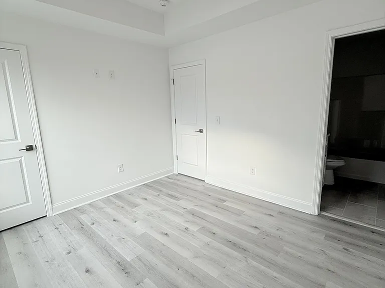 861 Maxine Ct #4B — Photo 15