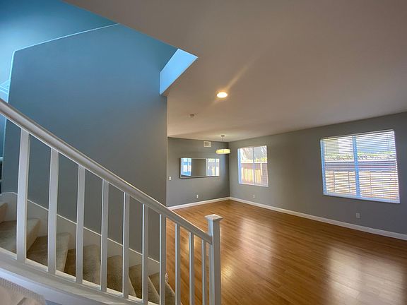 3rd image of 4020 Hiller Ln