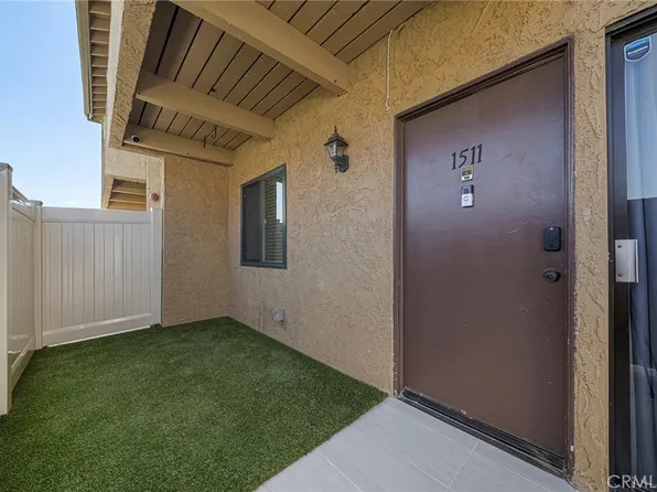 18756 Mandan St APT 1511, Santa Clarita, CA 91351