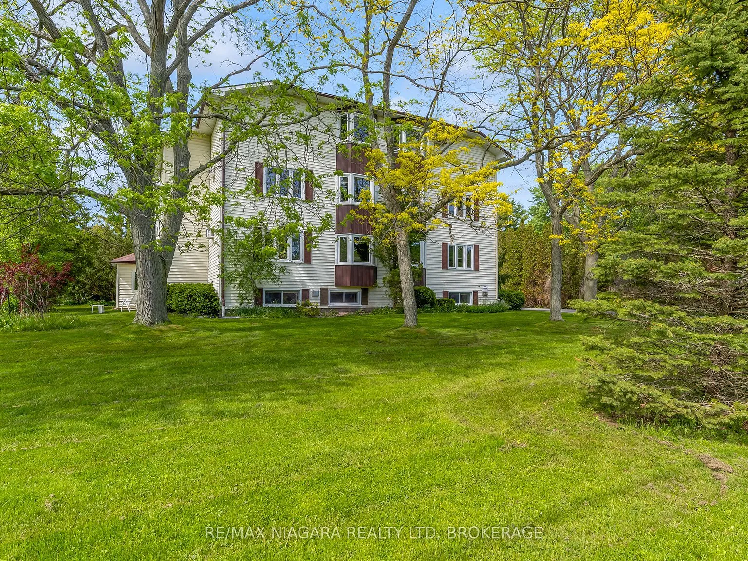 2 bed, $1,800 — Photo 3