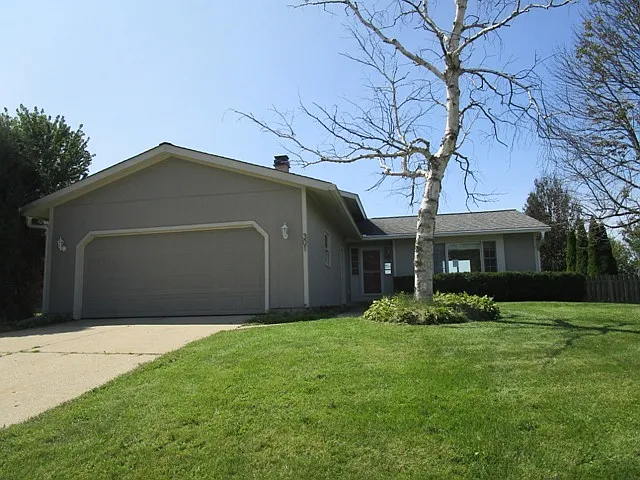 301 Brookwood Trl photo 1
