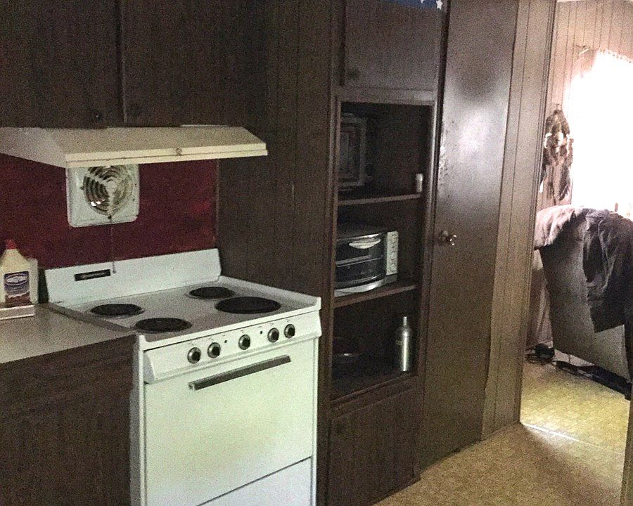 2nd image of 207 E Magnolia St
