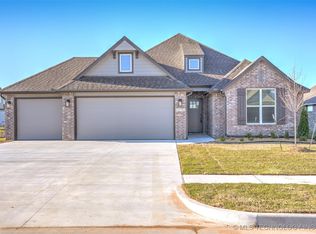 23192 E 106th St S, Broken Arrow, OK 74014