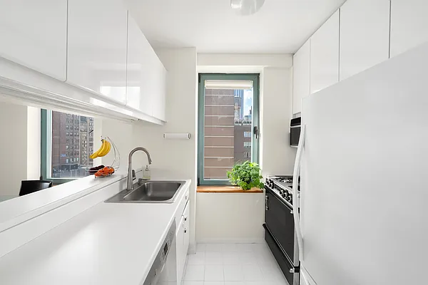 Sold by Douglas Elliman | media 8