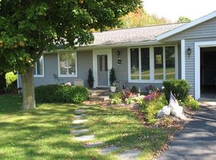 1197 Woodland Dr, Petoskey, MI 49770