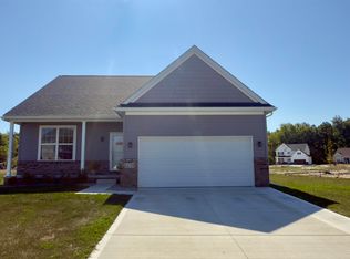 1159 Plum Grove Dr, Monroe, MI 48161