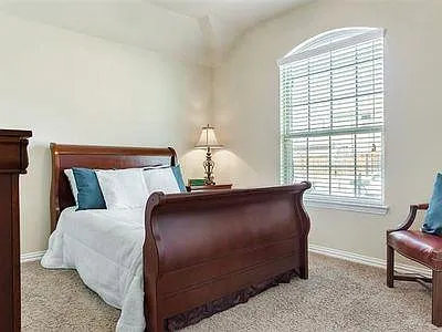 1816 Woodlawn Trl — Photo 17