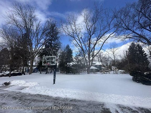 5th image of 1912 4th St