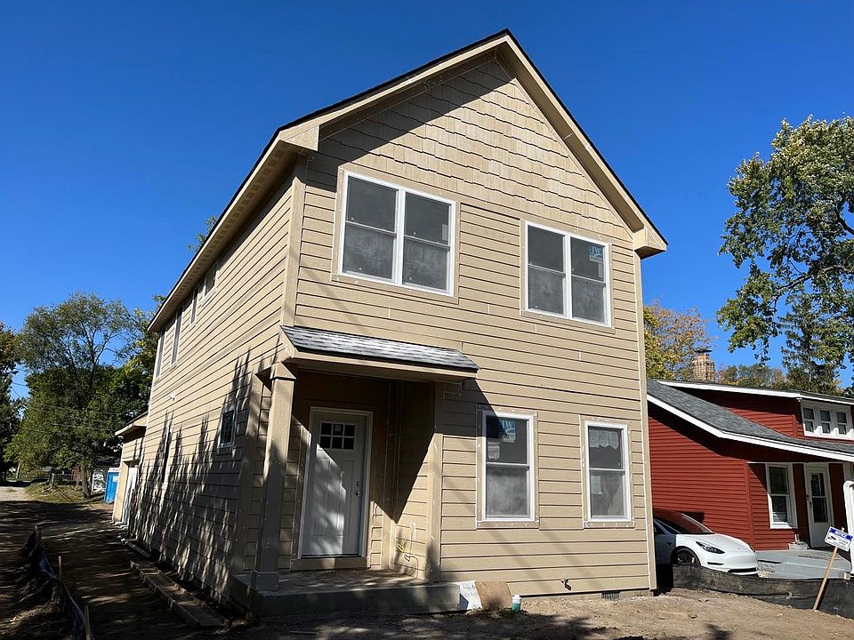 1st image of 4616 Rosslyn Ave