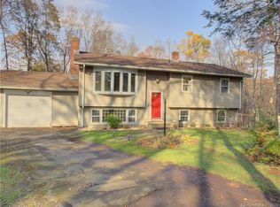 24 Flintlock Dr, Durham, CT 06422