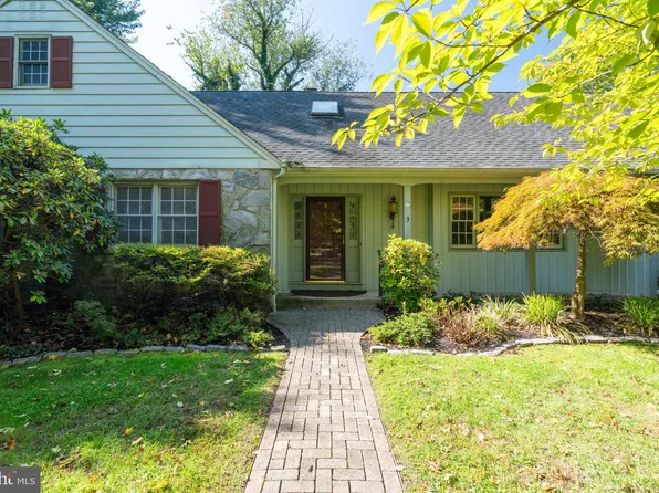 3 Split Rock Pl, Moorestown, NJ 08057