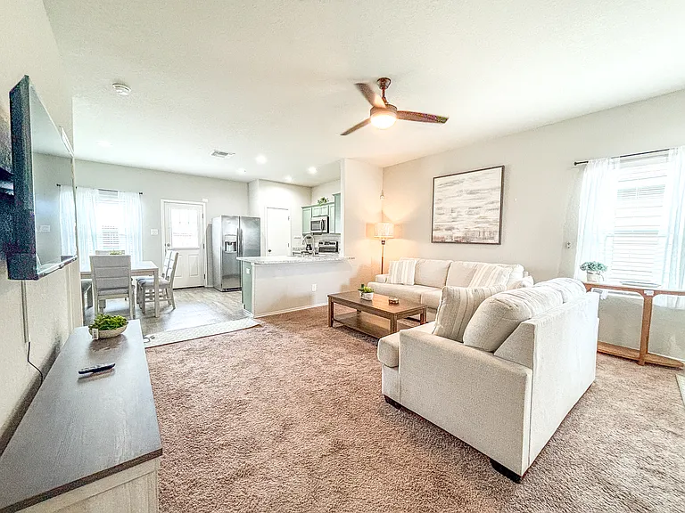 9023 Alvarado Bnd — Photo 9