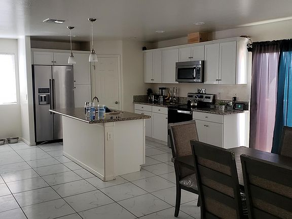 2nd image of 1520 W Maricopa St