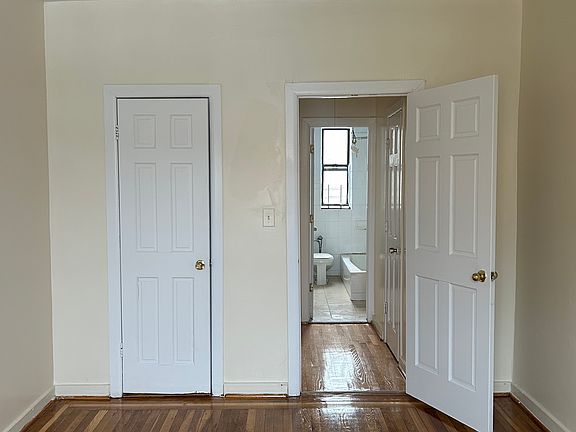 3rd image of 4226 Carpenter Ave #5