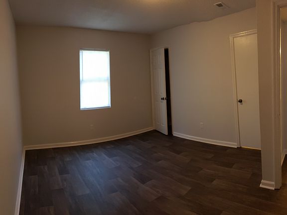 4th image of 1544 Hamilton Dr APT 101