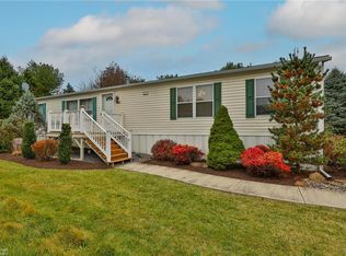 4446 Grey Wolf Ln, Orefield, PA 18069