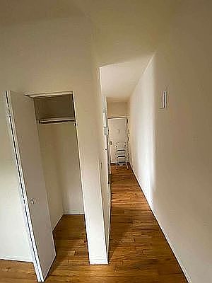 5th image of 406 E 9th St APT 11