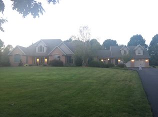 1153 Ragged Edge Rd, Chambersburg, PA 17202