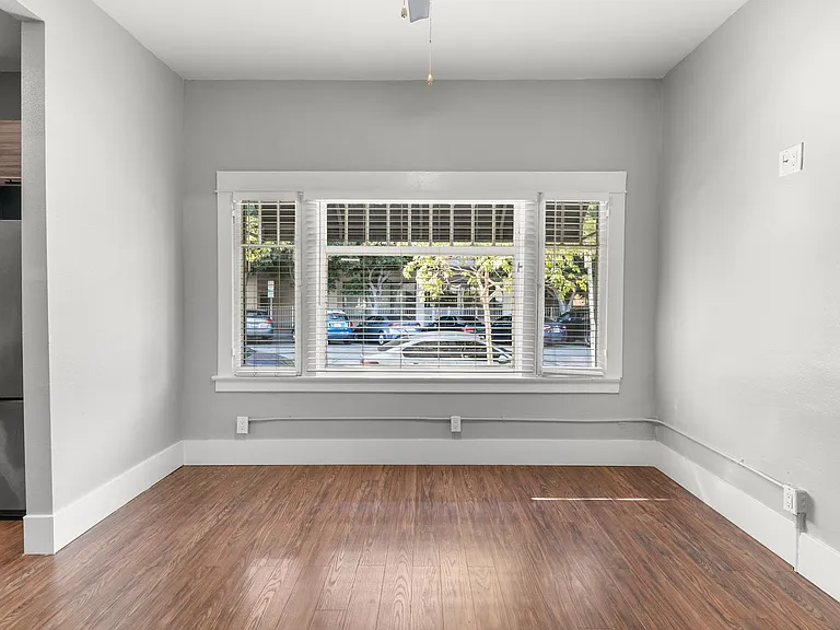 138 Elm Avenue — Photo 8