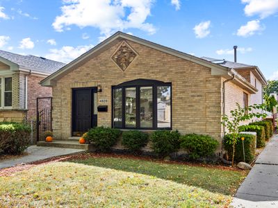 4828 N Newcastle Ave, Chicago, IL, 60656