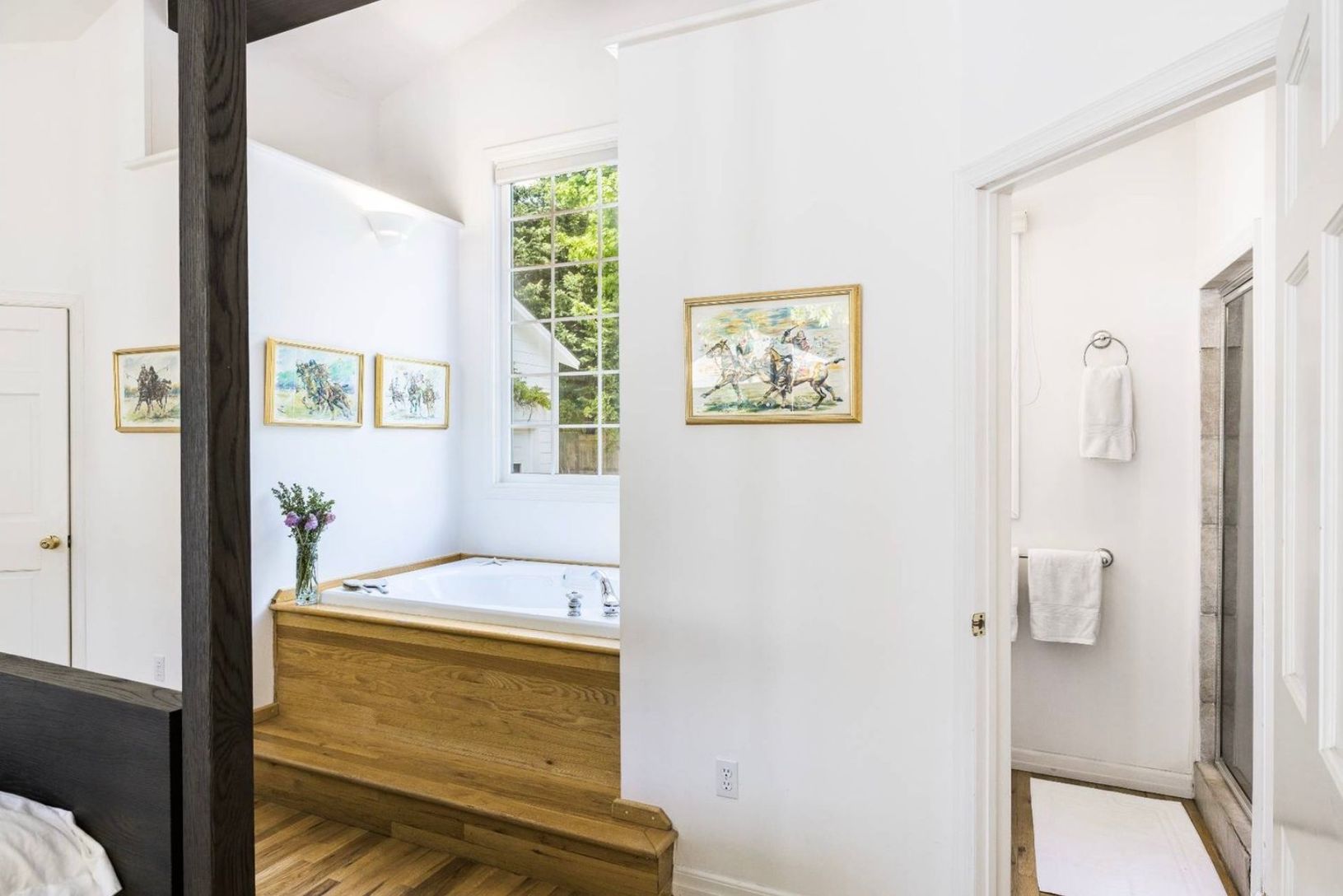  master bathtub