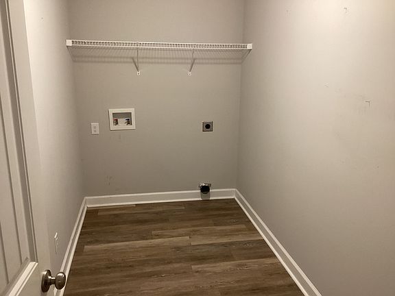 5th image of 37142 Illinois St