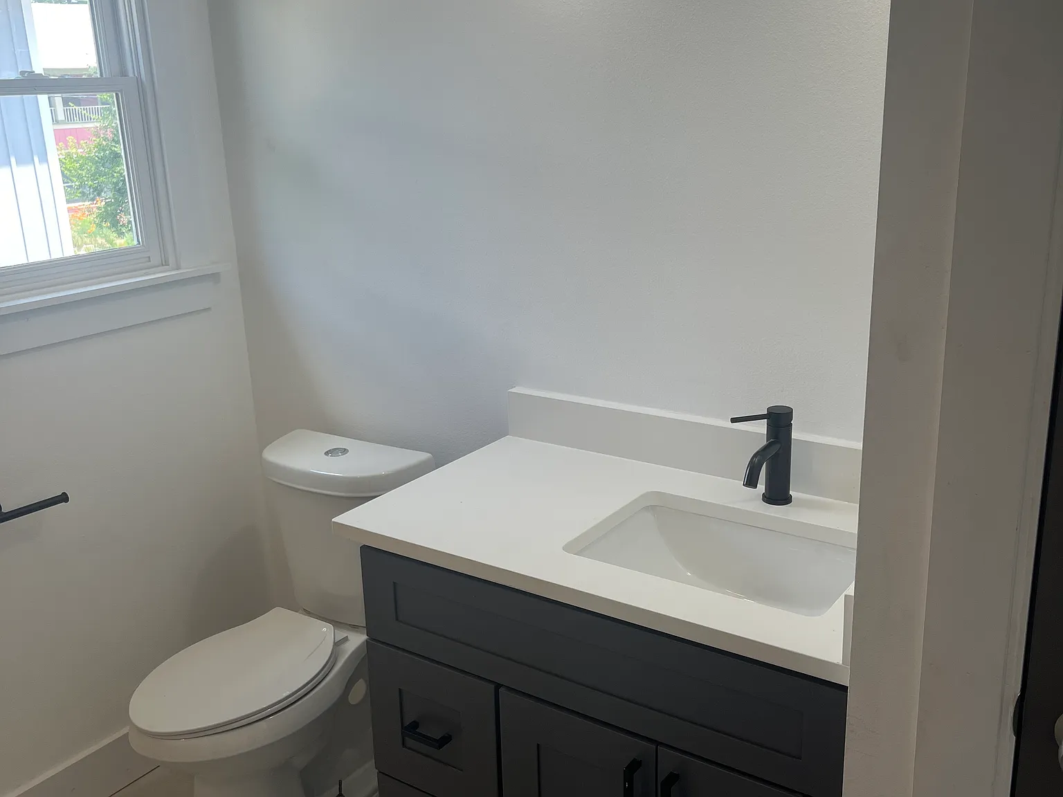 2 bed, 2.5 bath, 1650 sqft, $1,550 — Photo 4