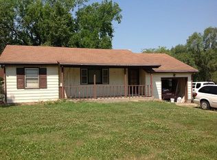 325 SE Baldwin Rd, Topeka, KS 66607