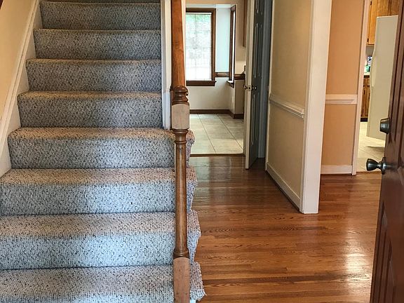 2nd image of 10644 Cliffmore Dr