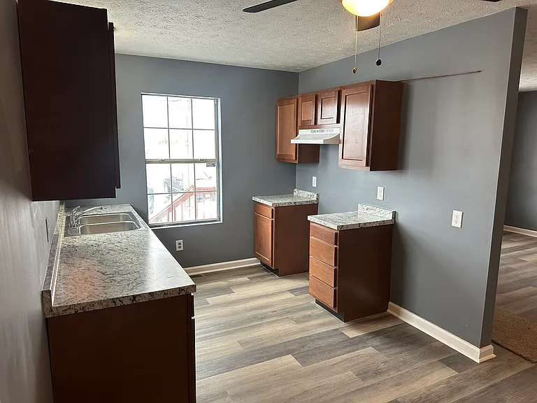 1745 Gerald Dr — Photo 4