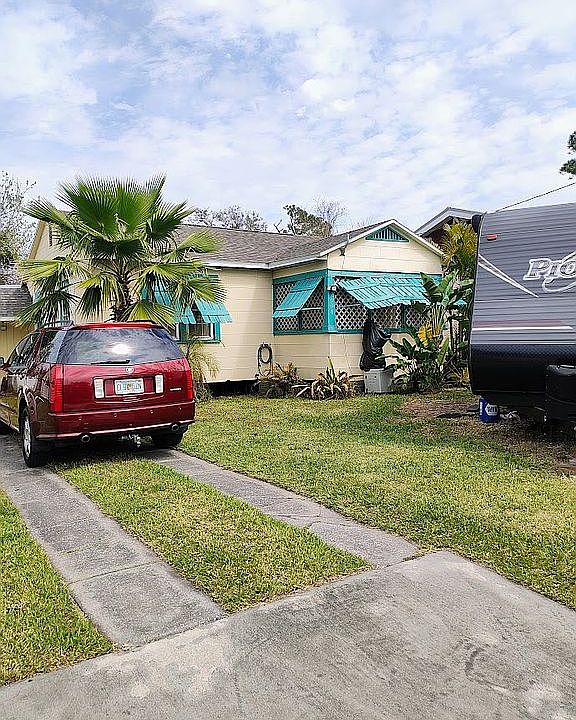 1st image of 2008 Oakwood Ave
