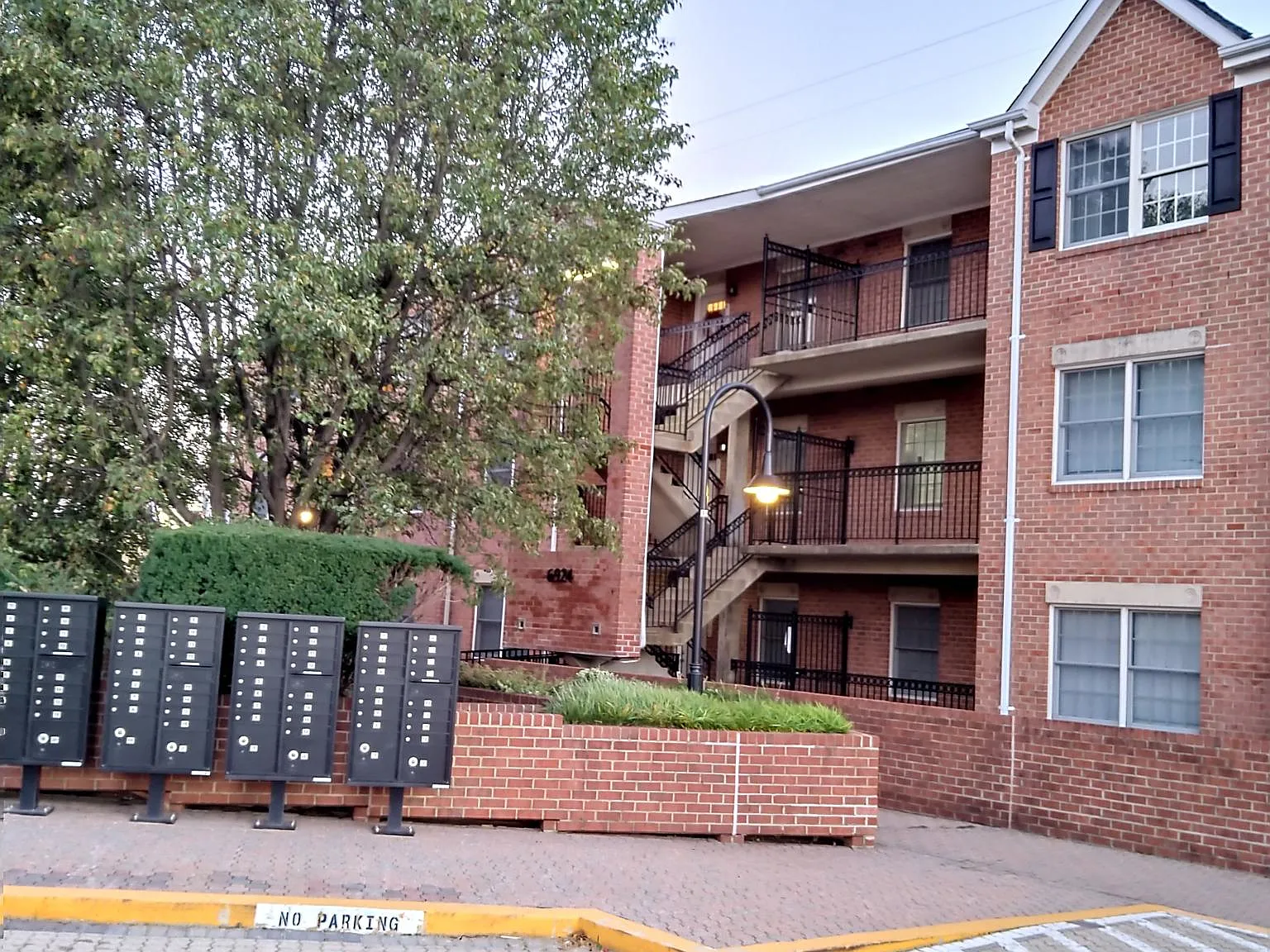 2 bed, 926 sqft, $2,900 — Photo 4