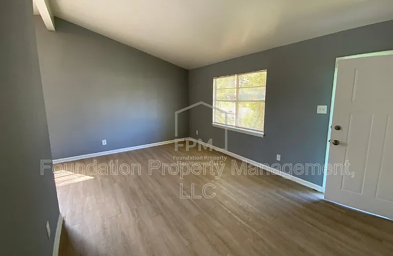 707 Mohawk Ave — Photo 8