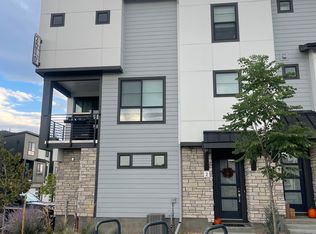 2010 S Holly St UNIT 2, Denver, CO 80222