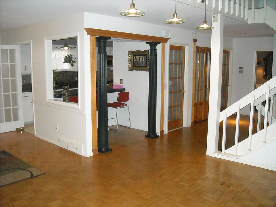 Open foyer