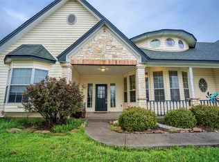 1914 Kristen Ct, Caddo Mills, TX 75135