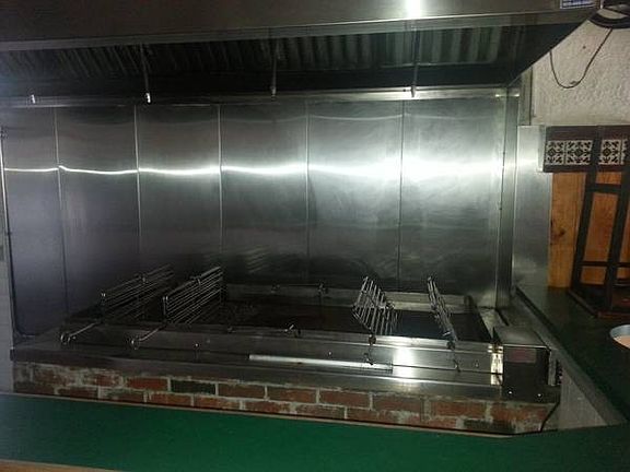 5th image of 515 E Elizabeth Ave