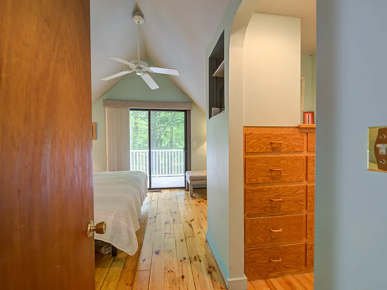 90 Chestnut Rd — Photo 31