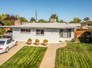216 Summit Dr, Farmington, NM 87401