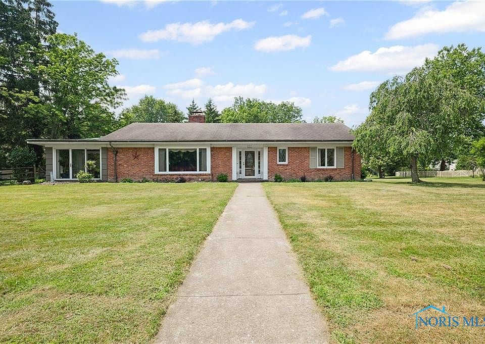 1st image of 107 Park Dr