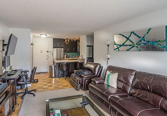 4th image of 130 W 67th St APT 9D