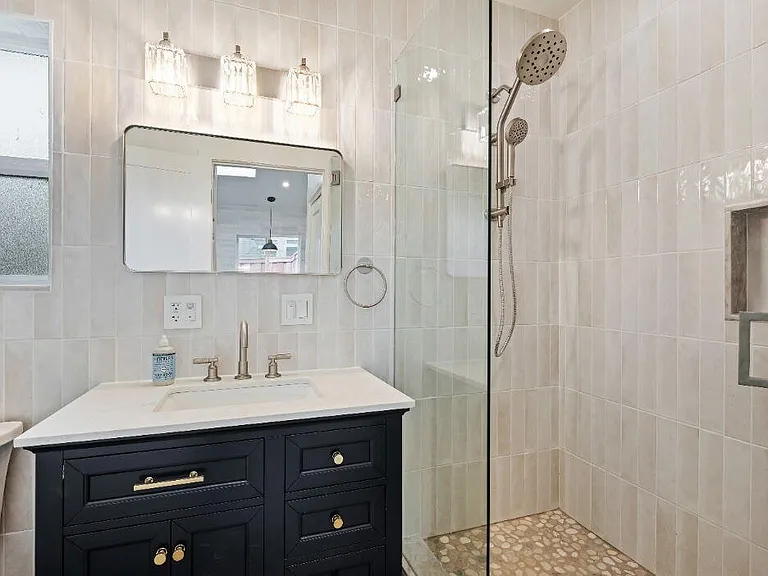 5057 San Vicente Dr #2 — Photo 6