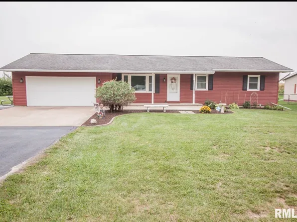 121 S 11th Ave, New Windsor, IL 61465