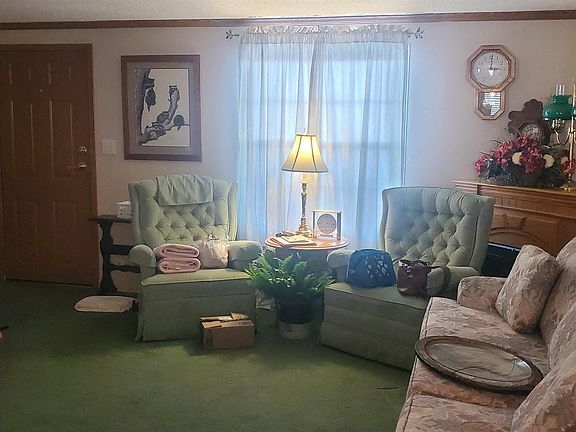 4th image of 3177 Oakland Ave