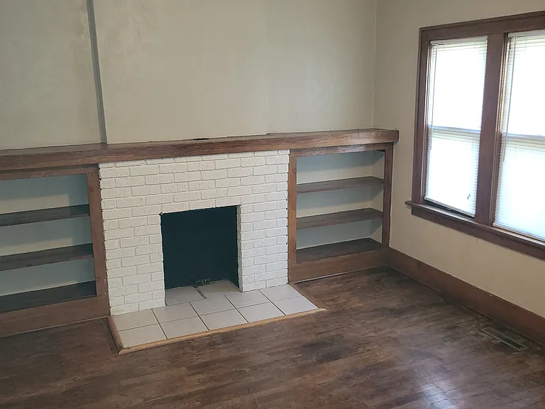 748 N Woodrow Ave — Photo 8